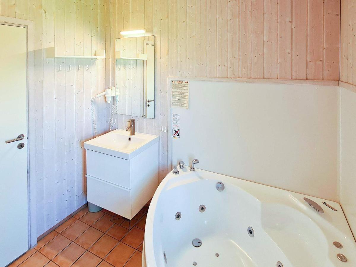 Two-Bedroom Holiday Home In Groemitz 2 Eksteriør billede